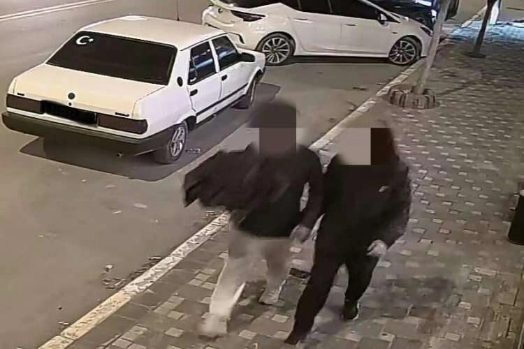 Azılı hırsız sevgililer, kıskıvrak yakalandı haberinin görseli