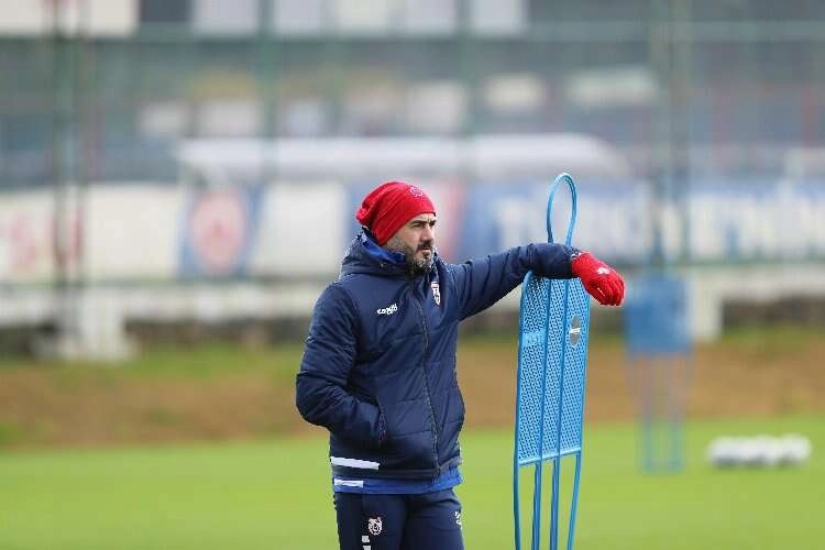 Altınordu, Gökhan Ünal’la bir ilke imza attı haberinin görseli