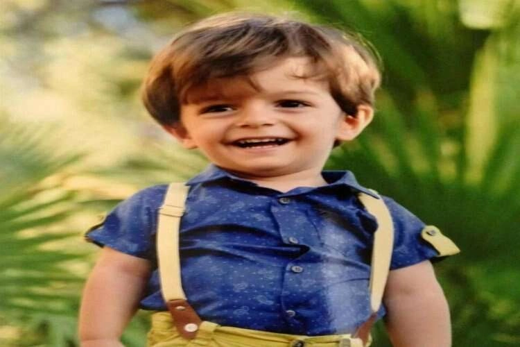 Okul servisinde unutularak hayatını kaybeden Alperen'in ailesine 662 bin liralık tazminat haberinin görseli
