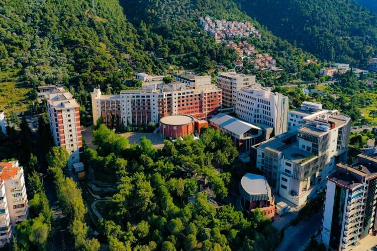 İzmir Ekonomi Üniversitesi 6 Öğretim Görevlisi ve Araştırma Görevlisi alıyor haberinin görseli