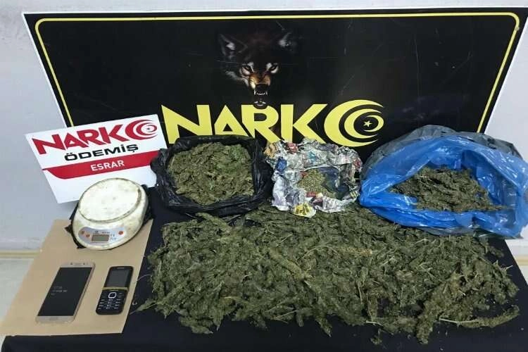 İzmir Ödemiş'te polisinden uyuşturucu operasyonu haberinin görseli