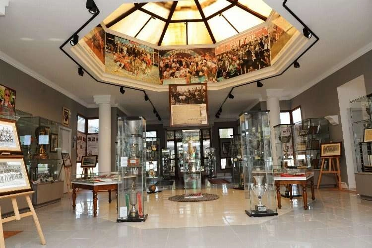 Karşıyaka Spor Kulübünün müzesi sevenleriyle buluştu haberinin görseli