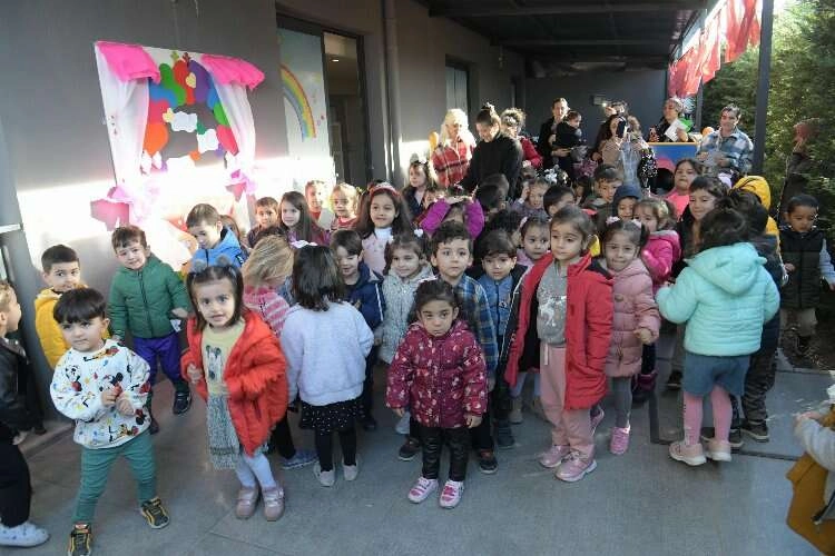 Bornova’da karne heyecanı haberinin görseli