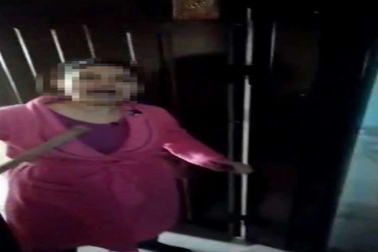 Komşu kavgasında ortalık savaş alanına döndü haberinin görseli
