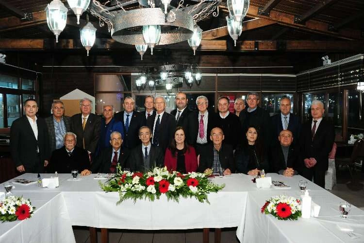 Vali Nehrozoğlu’ya Balçova’da vefa gecesi haberinin görseli