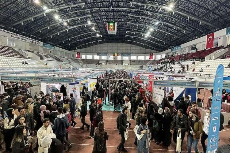Türkiye 2023'te üç uluslararası kariyer fuarına ev sahipliği yapacak haberinin görseli