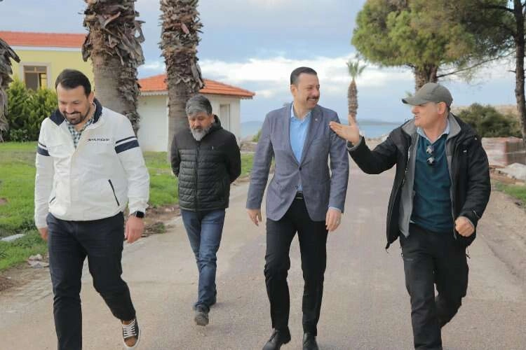 Kaya'dan CHP'ye; Kuru gürültüyü bırakın, varsa eseriniz onlarla konuşun! haberinin görseli