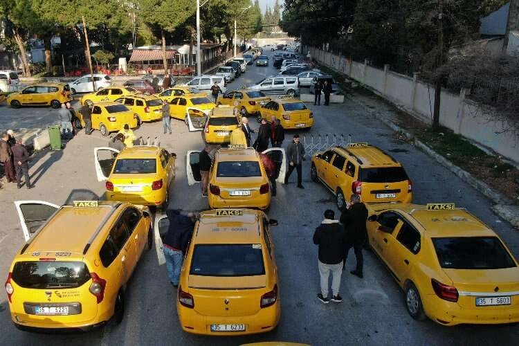 İzmir’de taksimetre ayarları güncelleniyor haberinin görseli