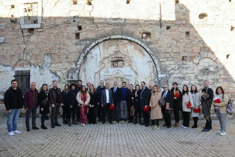 160 yıllık kiliseye 24 proje haberinin görseli