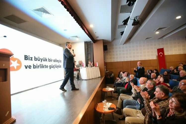 Bayraklı adım adım ‘dönüşüme’ yürüyor haberinin görseli