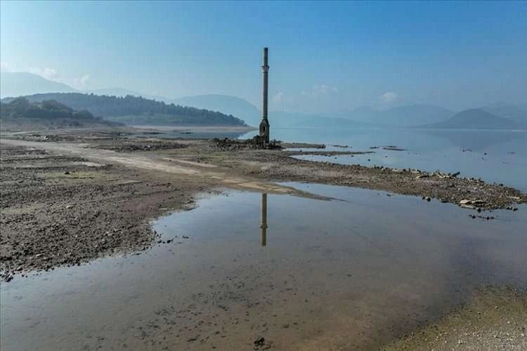 Kuraklık, İzmir'deki içme suyu barajlarında doluluk oranını düşürdü haberinin görseli