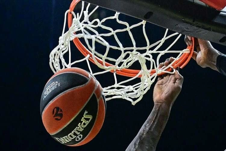 Fenerbahçe Beko 8. yenilgisini yaşadı haberinin görseli