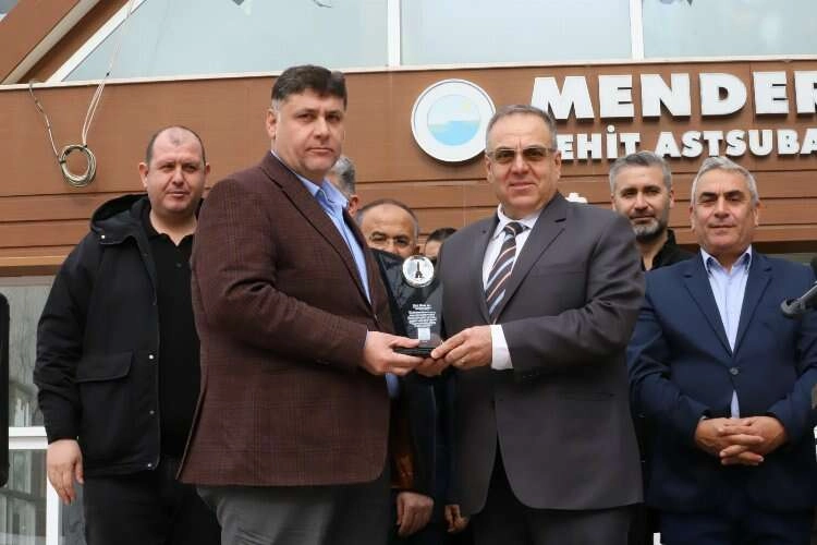 İzmir Büyükşehir Belediyesi’ne çifte ödül haberinin görseli