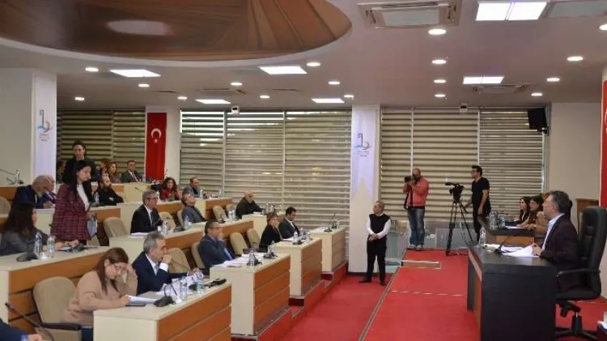 Bayraklı’da ‘protokol’ krizi