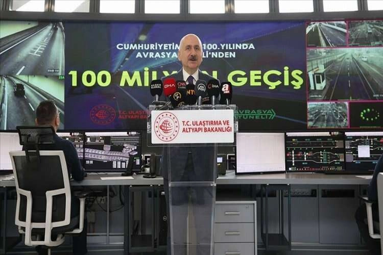 Avrasya Tüneli'nden 100 milyonuncu araç geçti haberinin görseli