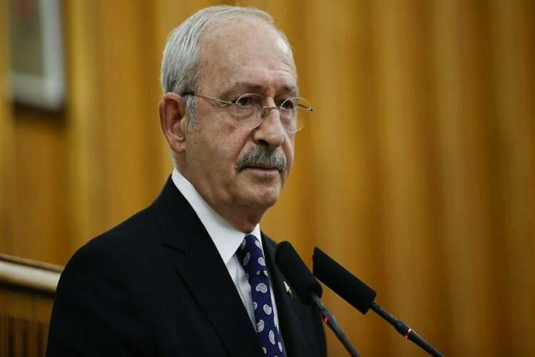 Kılıçdaroğlu, AFAD merkezini ziyaret ederek bilgi aldı haberinin görseli