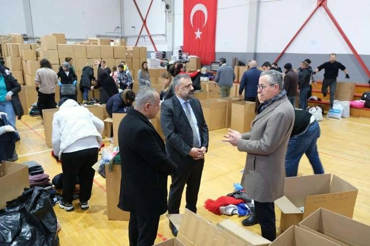 Aslanoğlu: Dayanışma için tam kadro sahadayız haberinin görseli