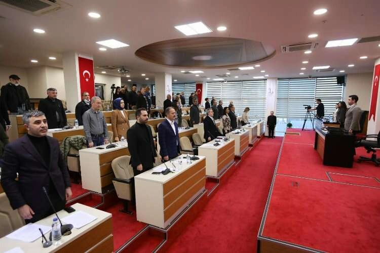 Bayraklı ‘doğu’ için tek ses tek yürek haberinin görseli
