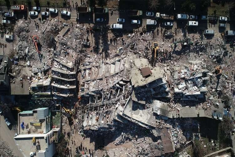 Bilim insanları sahaya indi haberinin görseli