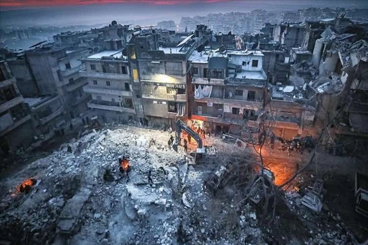 Suriye'de can kayıpları 3 bin 384'e yükseldi haberinin görseli