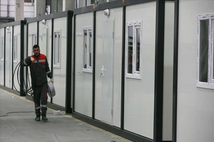 Depremler nedeniyle konteyner ev ve prefabrik yapı ihracatı 3 ay yasaklandı haberinin görseli