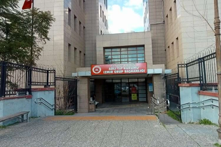 İzmir Çiğli'de kadın cinayeti: Koyunlar yalnız gelince şüphelendiler haberinin görseli