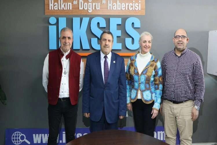Aktivist sanatçılar İLKSES’i ziyaret etti haberinin görseli