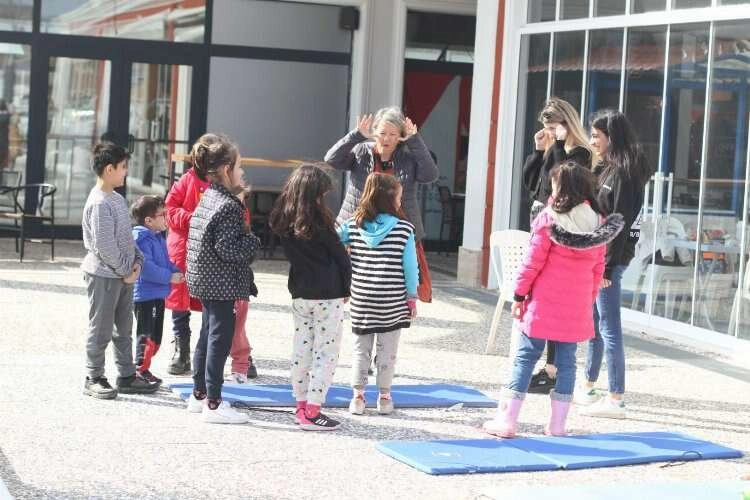 Seferihisar Belediyesi’nden Depremzede Vatandaşlara Psikolojik Destek