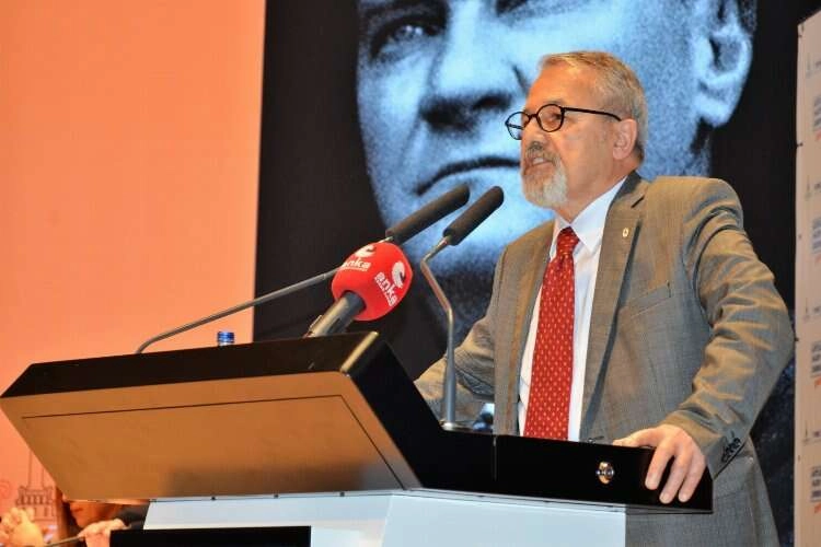 Deprem uzmanı Görür İzmir’e seslendi: Yalvarıyorum… Başını kaldır ve ortaya çık haberinin görseli