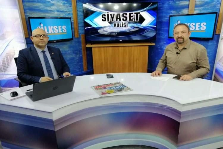 Gümrükçü’den iktidara ‘kurucu meclis’ çağrısı: Siz yapmazsanız biz İzmir’de yaparız haberinin görseli
