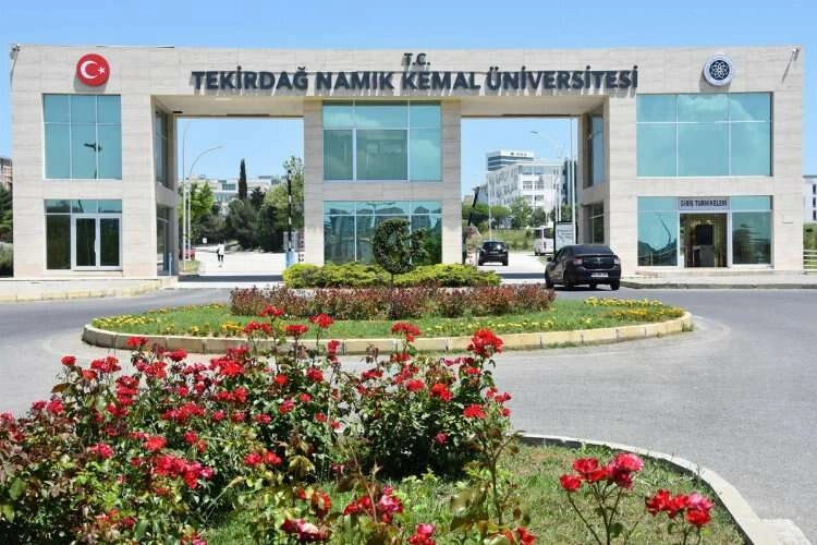 Tekirdağ Namık Kemal Üniversitesi Sözleşmeli Hemşire alacak haberinin görseli