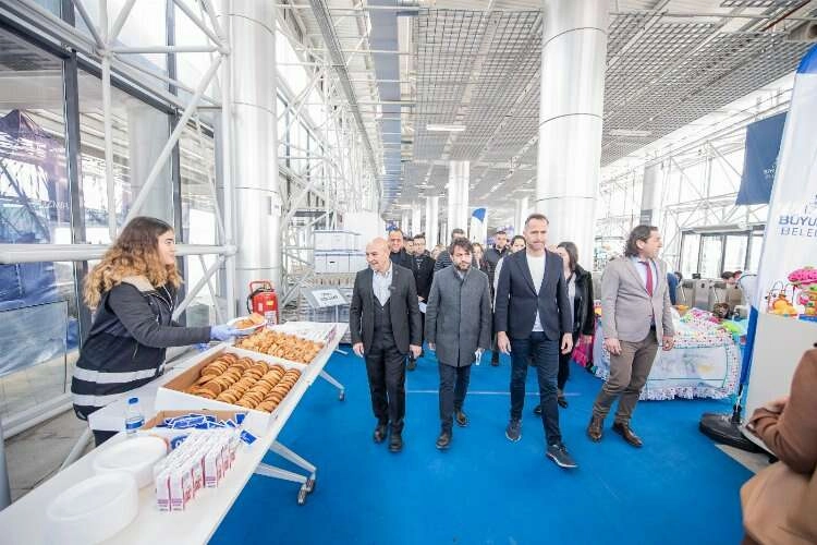 Başkan Soyer'den Fuar İzmir'e gönüllü çağrısı haberinin görseli