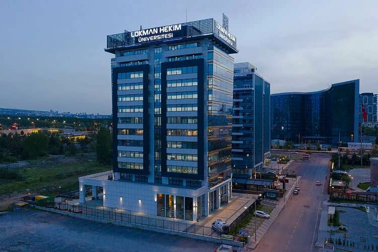 Lokman Hekim Üniversitesi Öğretim elemanları alacak haberinin görseli