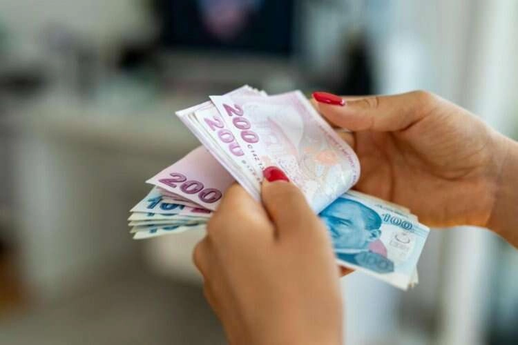 EYT düzenlemesinde kritik gün yarın! EYT'de ilk maaş ne zaman verilecek? haberinin görseli