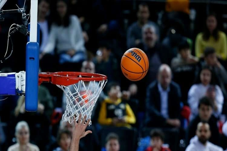 Erkek Basketbol Takımı: Bilet gelirlerini depremzedelere aktarıyoruz haberinin görseli