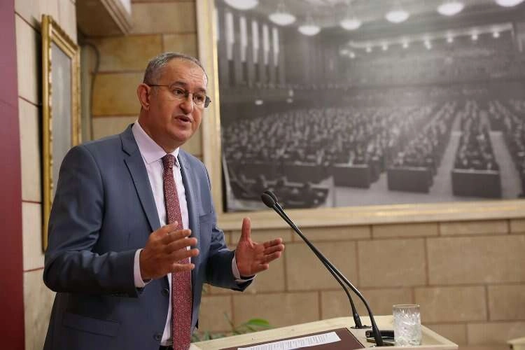 CHP’li Sertel: Kızılay’ı şeffaflığa davet ediyorum haberinin görseli
