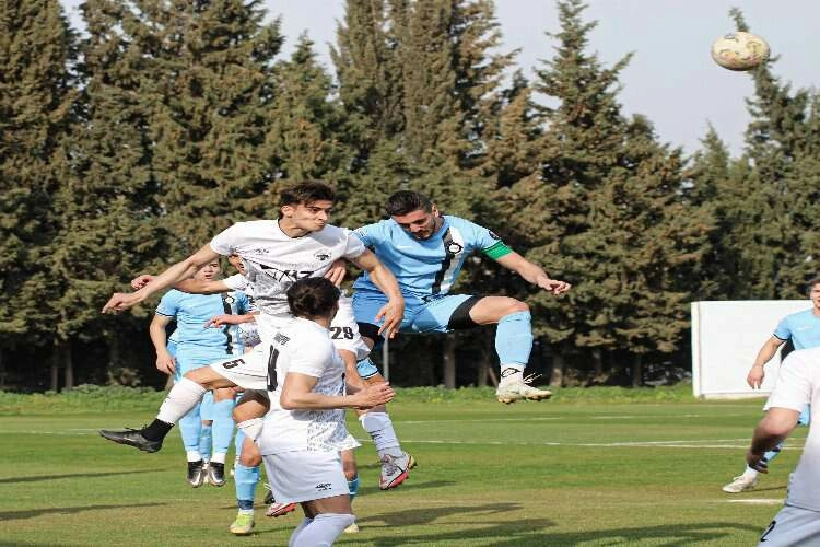Altay, hazırlık maçında sevindi haberinin görseli