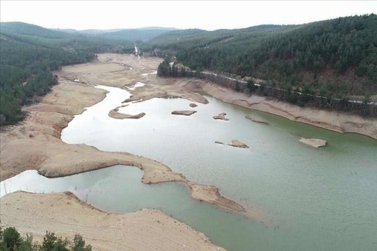 Kuraklık nedeniyle su kullanımına kısıtlama getirildi haberinin görseli