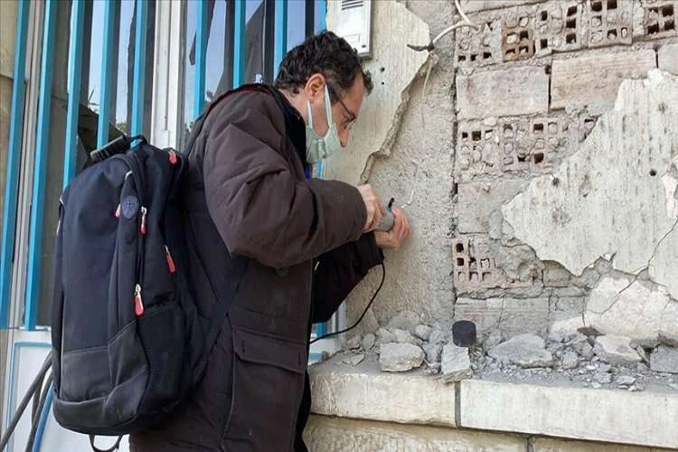 Depremler en çok düz demirli ve beton kalitesi düşük binaları yıktı haberinin görseli