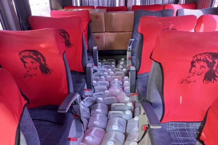 Dikilen tekstil ürünleri ve üretilen sıvı sabunlar Malatya’ya gönderildi haberinin görseli