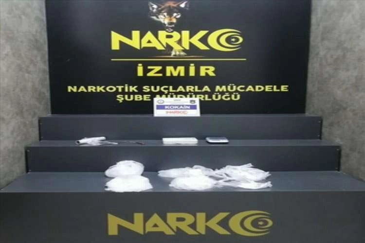İzmir'de 1 kilo 843 gram kokain ele geçirildi haberinin görseli