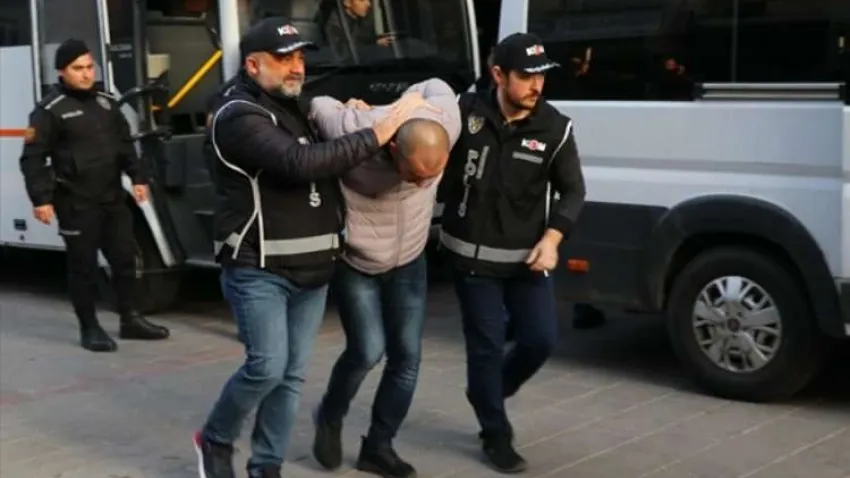 İzmir'de suç örgütüne yönelik operasyon: 5 şüpheli tutuklandı