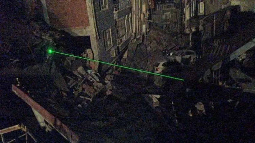 Enkaz altındaki vatandaşlar böyle tespit edildi