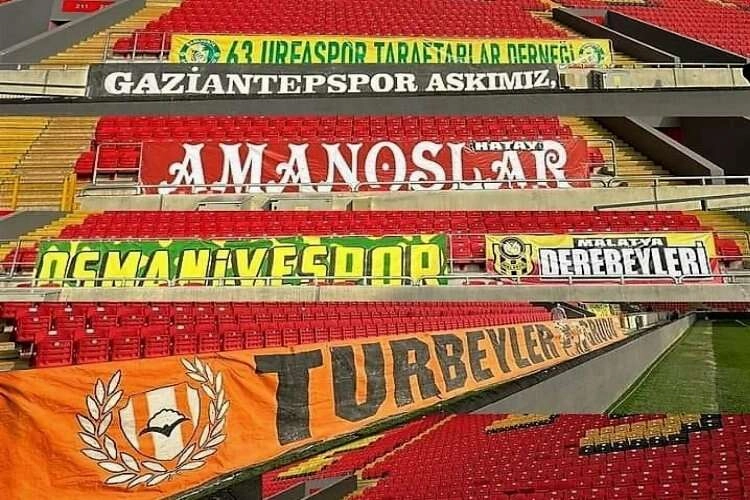 Göztepe taraftarından ligden çekilen takımlara anlamlı hareket haberinin görseli