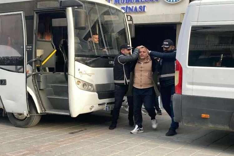 İzmir'de alabora operasyonunda 24 tutuklama haberinin görseli