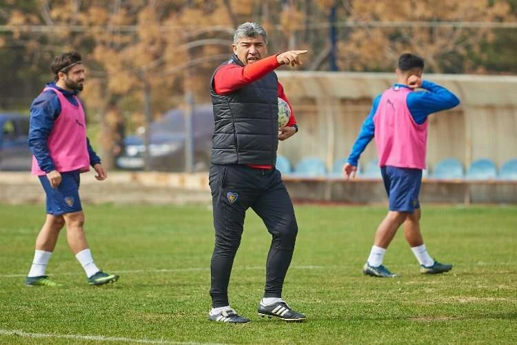 Sait Karafırtınalar, ilk sınavında kaybetmedi haberinin görseli