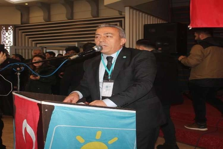 Akşener'i eşeğe benzeten CHP'li başkana tepki haberinin görseli