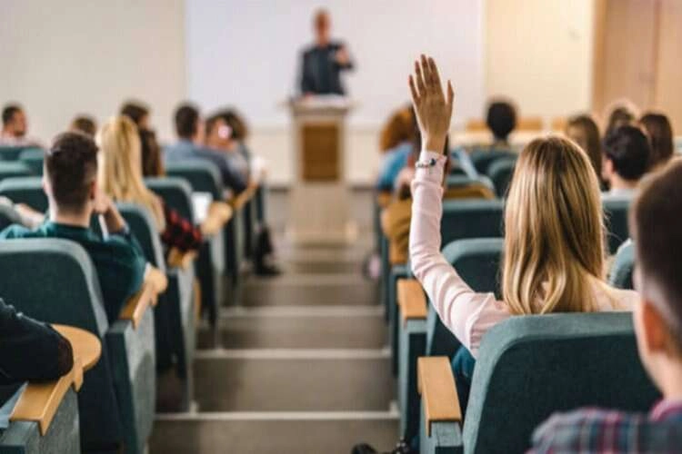 Üniversiteler yüz yüze eğitim yapacak mı? haberinin görseli