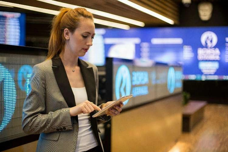 Borsada kadın yatırımcı sayısı 2 milyona yaklaştı haberinin görseli