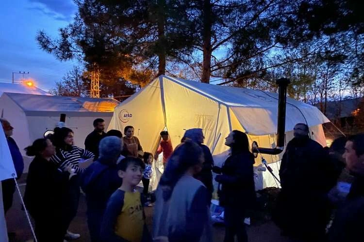 Başkan Ceritoğlu Sengel, 8 Mart'ta deprem bölgesinde haberinin görseli